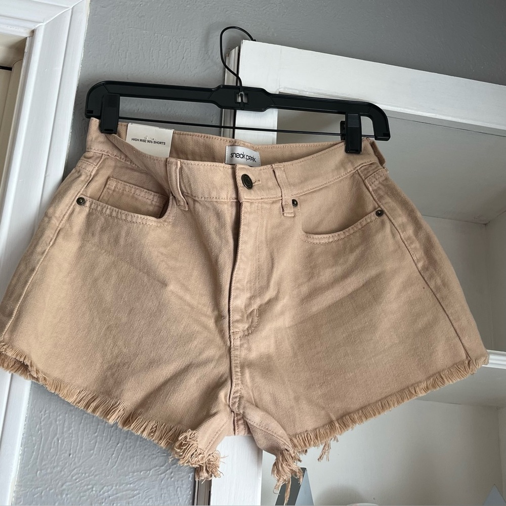 New Francesca women’s comfortable denim material high rise 90 shorts belt loops